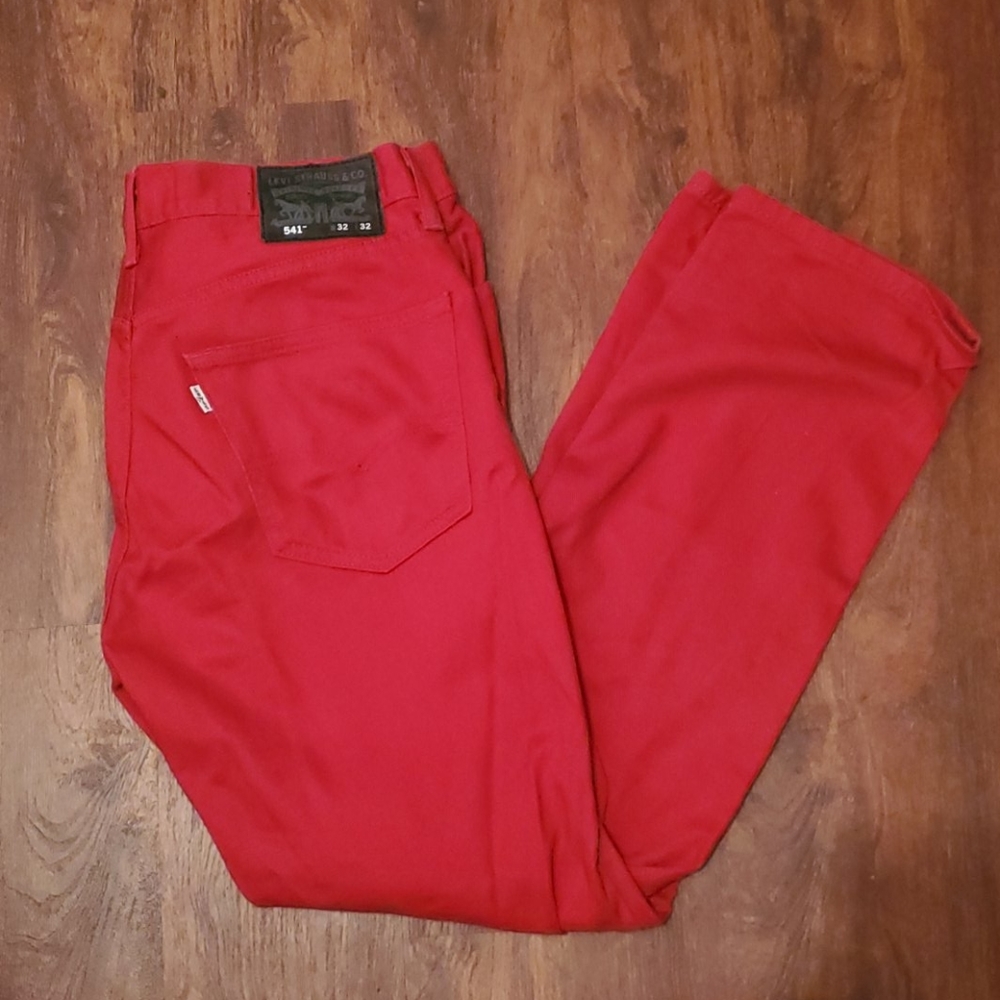 Levis 541